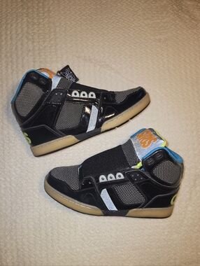 Osiris NYC83 Black Blue Orange Heat Trashed Skate Shoes.
